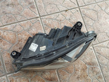 Laden Sie das Bild in den Galerie-Viewer, Frontscheinwerfer Mercedes-Benz W204 A2048204339 Xenon Links Headlight SCH3960361142fy