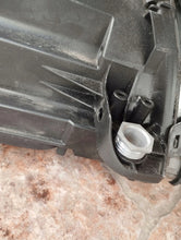 Laden Sie das Bild in den Galerie-Viewer, Frontscheinwerfer Mercedes-Benz W204 A2048204339 Xenon Links Headlight SCH3960361142fy