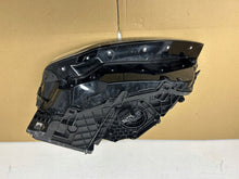 Laden Sie das Bild in den Galerie-Viewer, Frontscheinwerfer Audi Q3 83A941036 LED Rechts Scheinwerfer Headlight SCH3962836829wi