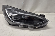 Laden Sie das Bild in den Galerie-Viewer, Frontscheinwerfer Ford Focus JX7B-13E016-AH Rechts Scheinwerfer Headlight SCH3965823066pn