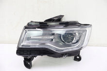 Laden Sie das Bild in den Galerie-Viewer, Frontscheinwerfer Jeep Grand Cherokee Wk2 68144709AF Links Headlight SCH3982282301dq