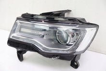 Laden Sie das Bild in den Galerie-Viewer, Frontscheinwerfer Jeep Grand Cherokee Wk2 68144709AF Links Headlight SCH3982282301dq