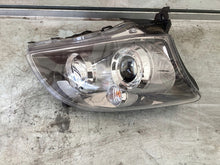 Laden Sie das Bild in den Galerie-Viewer, Frontscheinwerfer Toyota Avensis 0821211L1R Rechts Scheinwerfer Headlight SCH3986713645fb