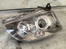 Laden Sie das Bild in den Galerie-Viewer, Frontscheinwerfer Toyota Avensis 0821211L1R Rechts Scheinwerfer Headlight SCH3986713645fb
