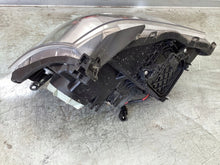 Laden Sie das Bild in den Galerie-Viewer, Frontscheinwerfer Toyota Avensis 0821211L1R Rechts Scheinwerfer Headlight SCH3986713645fb