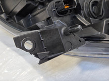 Laden Sie das Bild in den Galerie-Viewer, Frontscheinwerfer Opel Vivaro B Trafic III 260100146R Rechts Headlight SCH3987056467ea