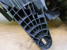 Load image into Gallery viewer, Frontscheinwerfer Ford LJ8Z13008 Rechts Scheinwerfer Headlight SCH3992618204hh