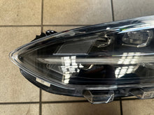 Laden Sie das Bild in den Galerie-Viewer, Frontscheinwerfer Ford Focus MX7B-13E015-ED Links Scheinwerfer Headlight SCH3993679060ss