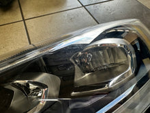 Laden Sie das Bild in den Galerie-Viewer, Frontscheinwerfer Ford Focus MX7B-13E015-ED Links Scheinwerfer Headlight SCH3993679060ss