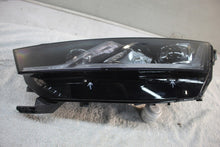 Laden Sie das Bild in den Galerie-Viewer, Frontscheinwerfer Skoda Octavia I 5E4941015B Full LED Links Headlight SCH4004330140gx