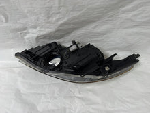 Laden Sie das Bild in den Galerie-Viewer, Frontscheinwerfer Mazda III BBM551030 Xenon Rechts Scheinwerfer Headlight SCH4008197504bg
