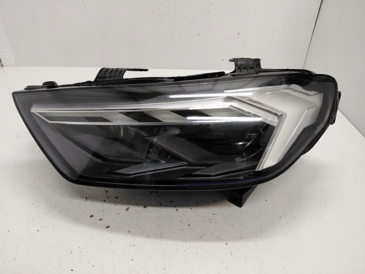 Frontscheinwerfer Audi A1 82A941033D Links Scheinwerfer Headlight SCH4008620934vv