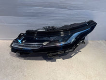 Laden Sie das Bild in den Galerie-Viewer, Frontscheinwerfer Land Rover Evoque L551 K8D213W030BF Links Headlight SCH4017767746lh