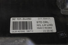 Load image into Gallery viewer, Frontscheinwerfer Kia Sportage 921013U250 Links Scheinwerfer Headlight SCH4026582134cf