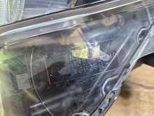 Load image into Gallery viewer, Frontscheinwerfer Mazda III B63C-51040 Links Scheinwerfer Headlight SCH4030736448fx