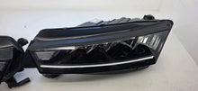 Laden Sie das Bild in den Galerie-Viewer, Frontscheinwerfer Skoda Octavia IV 5E4941015 5E4941016 LED Ein Satz Headlight SCH4031617713xp