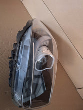 Load image into Gallery viewer, Frontscheinwerfer Kia Picanto 92102-G63 Rechts Scheinwerfer Headlight SCH4038148967kg