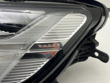 Laden Sie das Bild in den Galerie-Viewer, Frontscheinwerfer Volvo V60 I S60 32338998 LED Links Scheinwerfer Headlight SCH4043701338fv