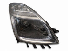 Laden Sie das Bild in den Galerie-Viewer, Frontscheinwerfer Toyota Prius 8117047160 8117047181 Rechts Headlight SCH4044060433yo