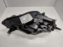 Laden Sie das Bild in den Galerie-Viewer, Frontscheinwerfer Ford Kuga LV4B-13E015-FH Links Scheinwerfer Headlight SCH4045165228un