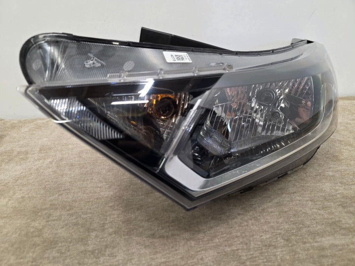 Frontscheinwerfer Hyundai I20 III 92101-Q0000 Links Scheinwerfer Headlight SCH4046737220yn