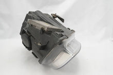 Laden Sie das Bild in den Galerie-Viewer, Frontscheinwerfer Audi A4 B7 8E0941004BM 03012192741307329115 Rechts Headlight SCH4049645625dp