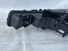 Laden Sie das Bild in den Galerie-Viewer, Frontscheinwerfer Hyundai Elantra VII Cn7 92102-AA200 Rechts Headlight SCH4050564185kq