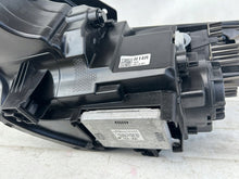 Laden Sie das Bild in den Galerie-Viewer, Frontscheinwerfer Hyundai Elantra VII Cn7 92102-AA200 Rechts Headlight SCH4050564185kq