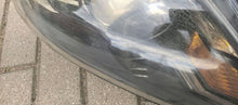 Laden Sie das Bild in den Galerie-Viewer, Frontscheinwerfer Ford Focus I 8M51-13D153-CD Ein Satz Scheinwerfer Headlight SCH4051792984tz