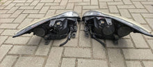 Laden Sie das Bild in den Galerie-Viewer, Frontscheinwerfer Ford Focus I 8M51-13D153-CD Ein Satz Scheinwerfer Headlight SCH4051792984tz