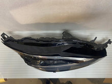 Laden Sie das Bild in den Galerie-Viewer, Frontscheinwerfer Nissan Qashqai I J12 100-8D02 Full LED Rechts Headlight SCH4051807674py