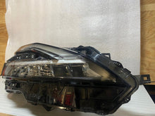 Laden Sie das Bild in den Galerie-Viewer, Frontscheinwerfer Nissan Qashqai I J12 100-8D02 Full LED Rechts Headlight SCH4051807674py