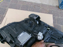 Laden Sie das Bild in den Galerie-Viewer, Frontscheinwerfer Peugeot 5008 9684573580 Links Scheinwerfer Headlight SCH4057368827oj