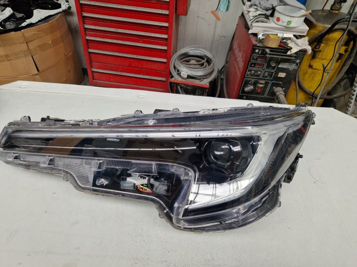 Frontscheinwerfer Toyota Corolla 81150-02X10 Links Scheinwerfer Headlight SCH4058277325uu