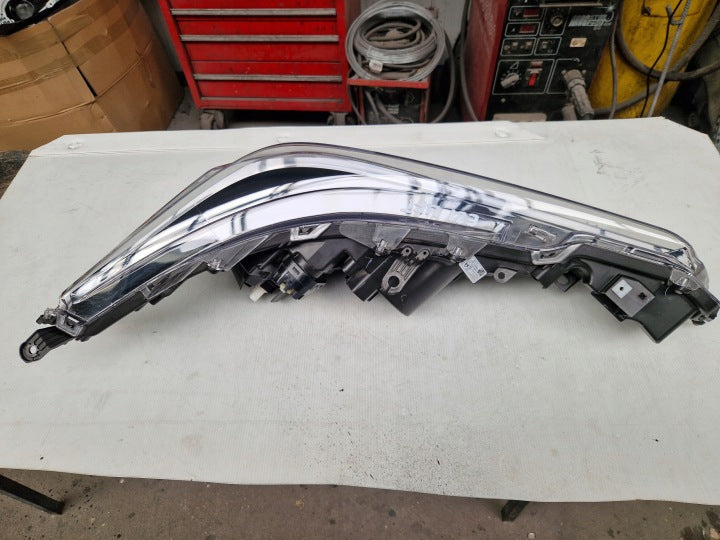 Frontscheinwerfer Toyota Corolla 81150-02X10 Links Scheinwerfer Headlight SCH4058277325uu