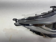 Load image into Gallery viewer, Frontscheinwerfer Toyota Corolla 81110-02S70 LED Rechts Scheinwerfer Headlight SCH4060507077jm