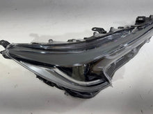 Load image into Gallery viewer, Frontscheinwerfer Toyota Corolla 81110-02S70 LED Rechts Scheinwerfer Headlight SCH4060507077jm