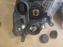 Laden Sie das Bild in den Galerie-Viewer, Frontscheinwerfer Opel Meriva A 93321052 93321053 Ein Satz Headlight SCH4064307959kk