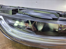 Laden Sie das Bild in den Galerie-Viewer, Frontscheinwerfer Kia Soul III 92102-J2 Rechts Scheinwerfer Headlight SCH4073332828lv
