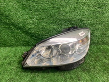 Laden Sie das Bild in den Galerie-Viewer, Frontscheinwerfer Mercedes-Benz W204 A2049065103 Links Scheinwerfer Headlight SCH4078932444tt