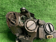 Laden Sie das Bild in den Galerie-Viewer, Frontscheinwerfer Mercedes-Benz W204 A2049065103 Links Scheinwerfer Headlight SCH4078932444tt