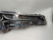 Load image into Gallery viewer, Frontscheinwerfer Toyota Corolla 81110-02S70 LED Rechts Scheinwerfer Headlight SCH4079650717uc