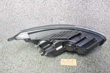 Laden Sie das Bild in den Galerie-Viewer, Frontscheinwerfer Hyundai I30 III 92101G4600 LED Links Scheinwerfer Headlight SCH4080738293ix