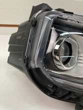 Laden Sie das Bild in den Galerie-Viewer, Frontscheinwerfer Hyundai Kona J9921-21120 LED Rechts Scheinwerfer Headlight SCH4084165477lc