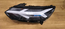 Laden Sie das Bild in den Galerie-Viewer, Frontscheinwerfer Dacia Sandero III Jogger 260601750R Links Headlight SCH4084867643xb