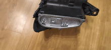 Laden Sie das Bild in den Galerie-Viewer, Frontscheinwerfer Dacia Sandero III Jogger 260601750R Links Headlight SCH4084867643xb