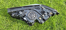 Laden Sie das Bild in den Galerie-Viewer, Frontscheinwerfer BMW 5 G31 G30 8499122-03 LED Rechts Scheinwerfer Headlight SCH4087284345ka