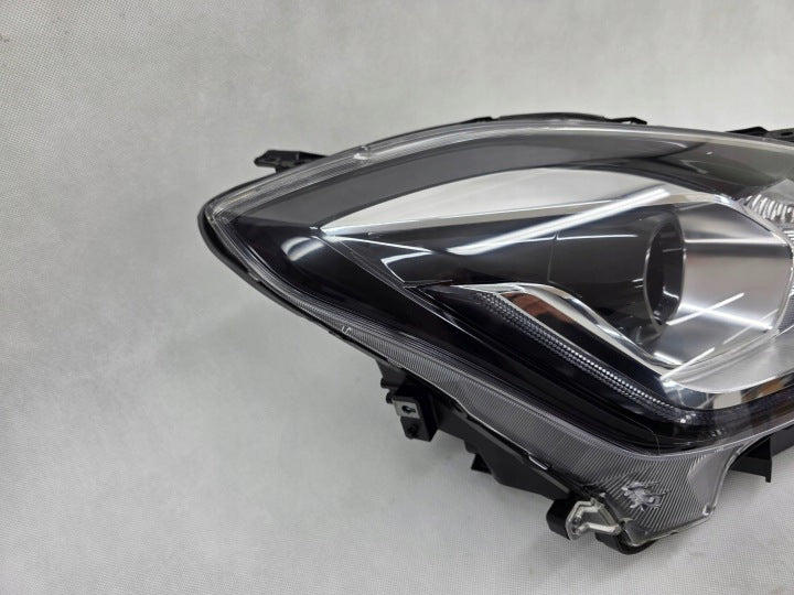 Frontscheinwerfer Suzuki Swift I W2966 Rechts Scheinwerfer Headlight SCH4087289600bu