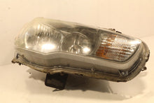 Laden Sie das Bild in den Galerie-Viewer, Frontscheinwerfer Mitsubishi Lancer I 220-87977- Rechts Scheinwerfer Headlight SCH4093113488tz