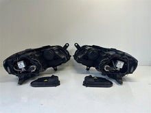Laden Sie das Bild in den Galerie-Viewer, Frontscheinwerfer VW Passat B7 90005332 90005333 Xenon Ein Satz Headlight SCH4102595620cd